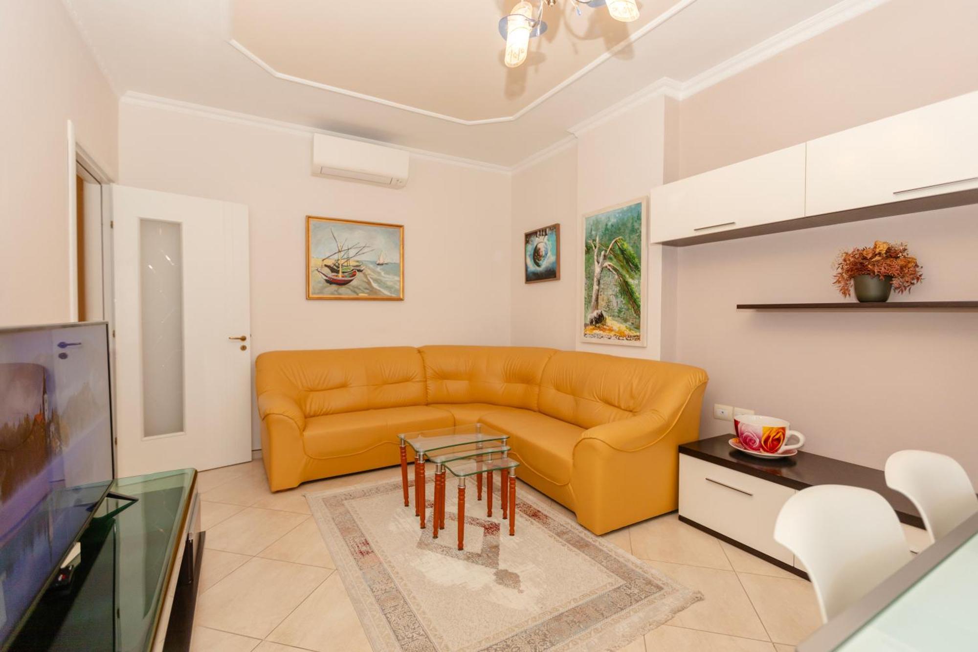 Imperial Visar Iriish Appartement Vlorë